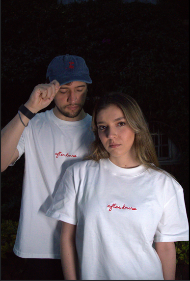 Camiseta Boxy After Hours – Bordado Minimalista