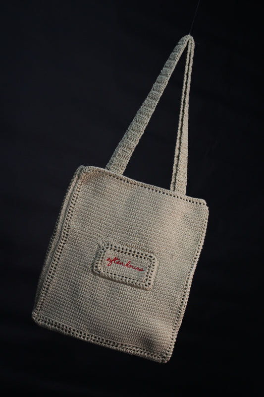 Tote Bag Tejida After hours – Bordado Rojo