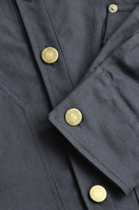 Chaqueta Azul Marino After hours – Detalle Cuello Blanco